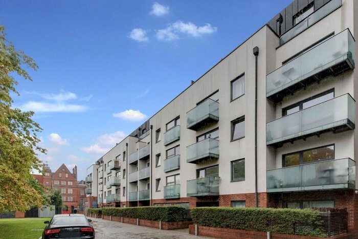3 Bedroom Flat To Rent In Tiltman Place, London, N7
