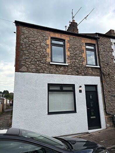 3 Bedroom End Of Terrace House For Sale In Arthur Street, Barry, CF63
