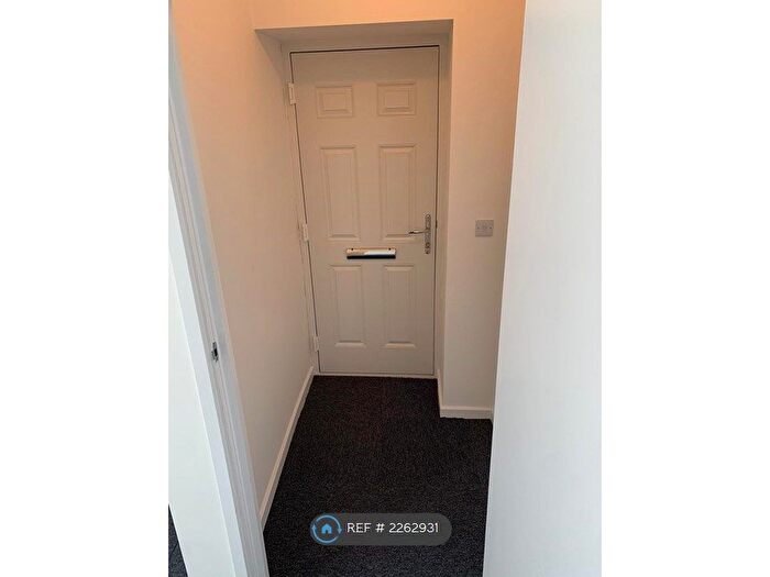 1 Bedroom Flat To Rent In Trinity Street, Taunton, TA1