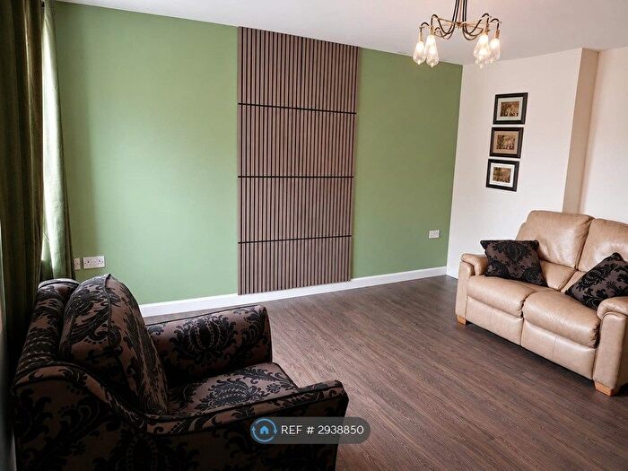 2 Bedroom Flat To Rent In Fraser Road, Aberdeen, AB25