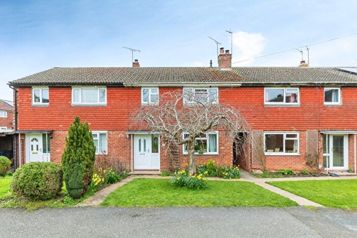 3 Bedroom Terraced House For Sale In Mill Close, Southam, Warwickshire, CV47