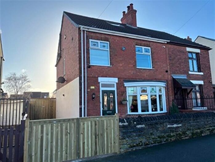 4 Bedroom Semi Detached House For Sale In Garden Road, Hucknall, Nottingham, NG15