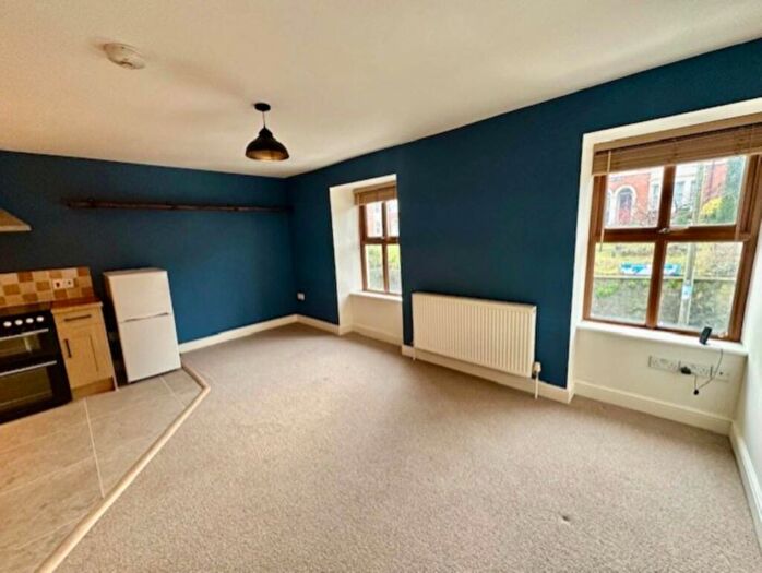 1 Bedroom Flat To Rent In Portway, Frome, BA11