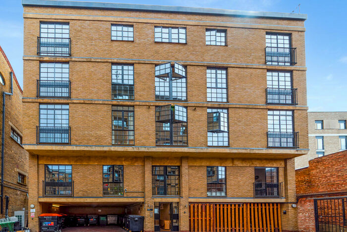 3 Bedroom Apartment To Rent In Dalston Junction London, E8