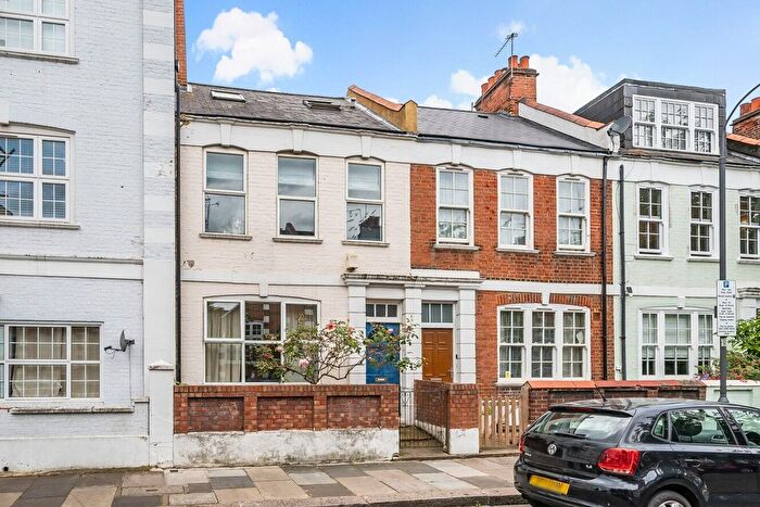 3 Bedroom Terraced House To Rent In Tamworth Street, Fulham, London, SW6