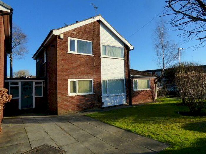 6 Bedroom Detached House To Rent In Highfield Road, Stockport, SK7