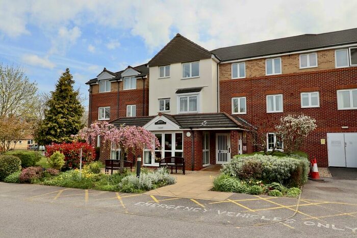 1 Bedroom Apartment For Sale In Cabourne Avenue, Lincoln, LN2