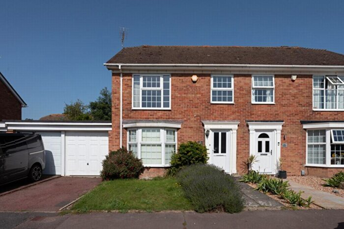 3 Bedroom Semi-Detached House For Sale In Sturdy Close, Hythe, CT21