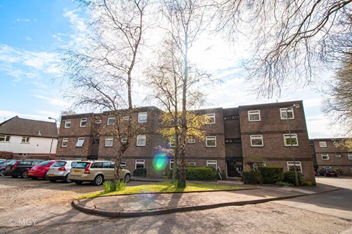 2 Bedroom Flat For Sale In Lisvane Road, Llanishen, CF14