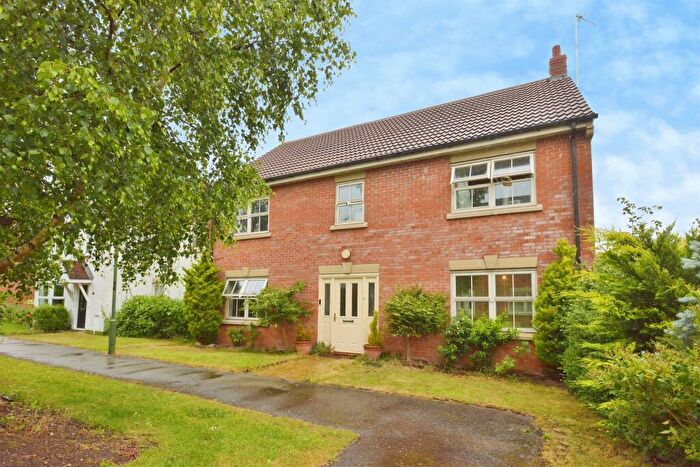 5 Bedroom Detached House For Sale In Kendall Place, Medbourne, Milton Keynes, MK5