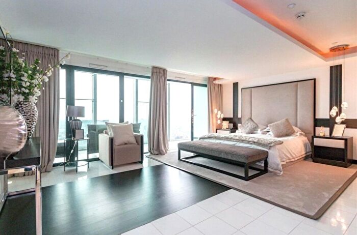 3 Bedroom Property To Rent In Temple Avenue, London, EC4Y