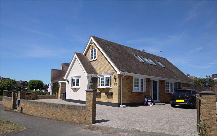 4 Bedroom Detached House For Sale In Onslow Gardens, Ongar, Essex, CM5