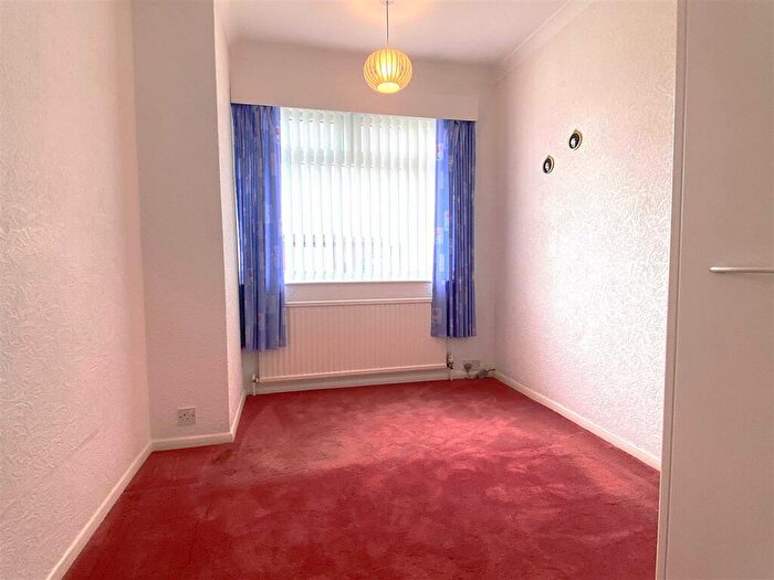 2 Bedroom Semi-Detached Bungalow For Sale In Belvoir Drive, Syston, LE7