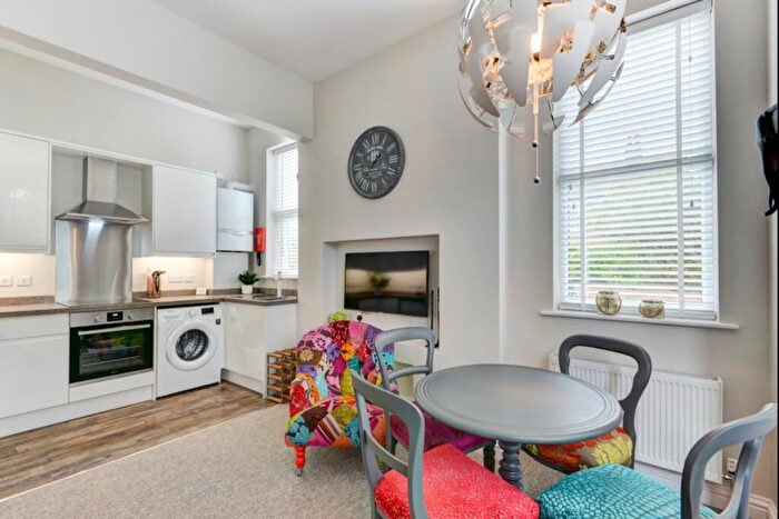 1 Bedroom Flat To Rent In Church Walk, Worthing, BN11