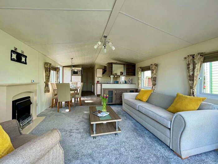 3 Bedroom Caravan For Sale In Atlas Oakwood Caravan (Pre-owned, ), Clea Hall, Westward, Caldbeck, Cumbria, CA7