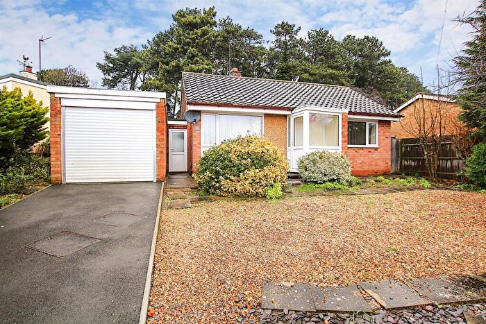 2 Bedroom Detached Bungalow For Sale In Lindale Close, Spinney Hill, NN3