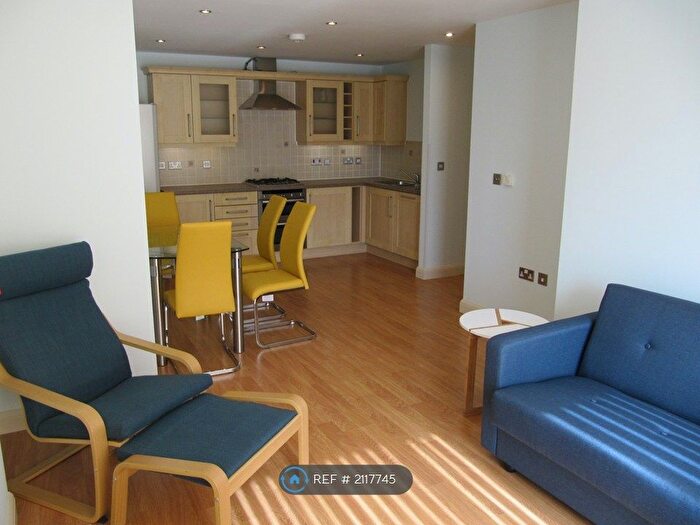2 Bedroom Flat To Rent In Horizons, Newquay, TR7