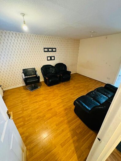 3 Bedroom Terraced House To Rent In Covelees Wall, London, E6