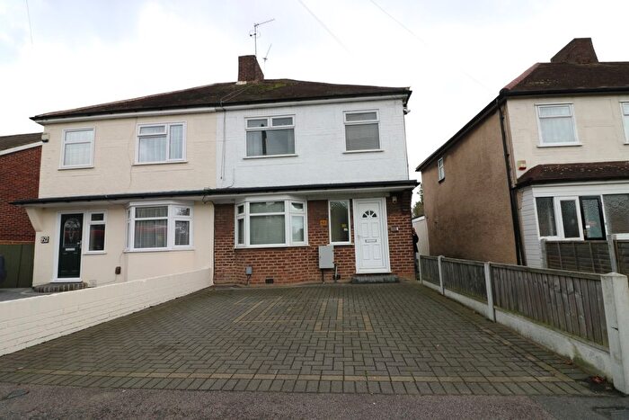 1 Bedroom Flat To Rent In Ardleigh Green Road, Hornchurch, Essex, RM11