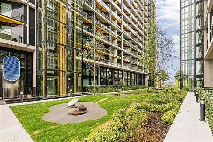 3 Bedroom Apartment For Sale In Riverlight Quay, Nine Elms, London, SW1