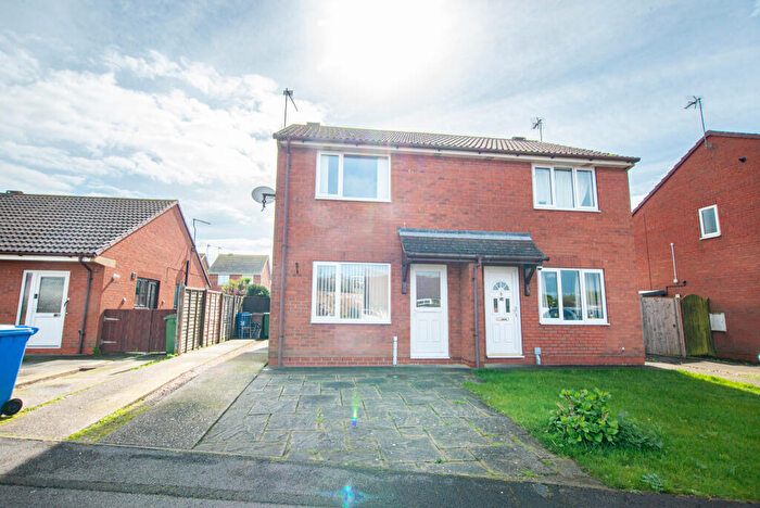 2 Bedroom Semi-Detached House To Rent In Pickering Avenue, HU18