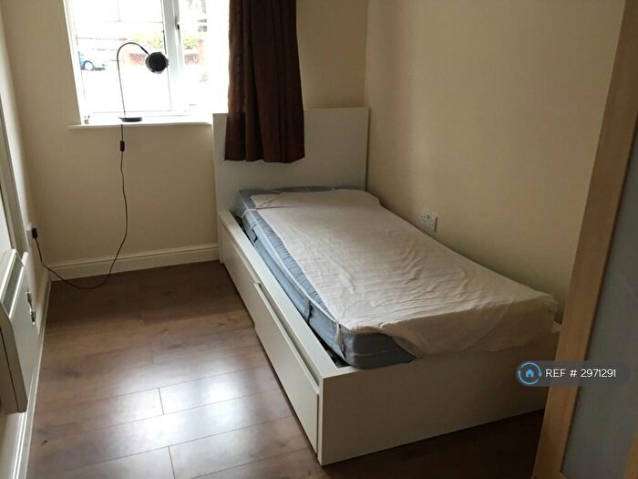 2 Bedroom Flat To Rent In Woodlands Court, Bradley Stoke, Bristol, BS32