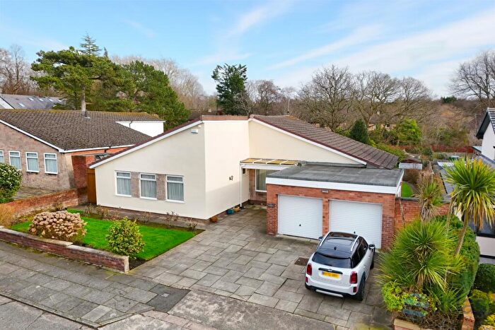 3 Bedroom Detached Bungalow For Sale In Glendyke Road, Allerton, L18