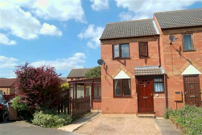 2 Bedroom End Of Terrace House To Rent In Rudkin Drive, Sleaford, NG34