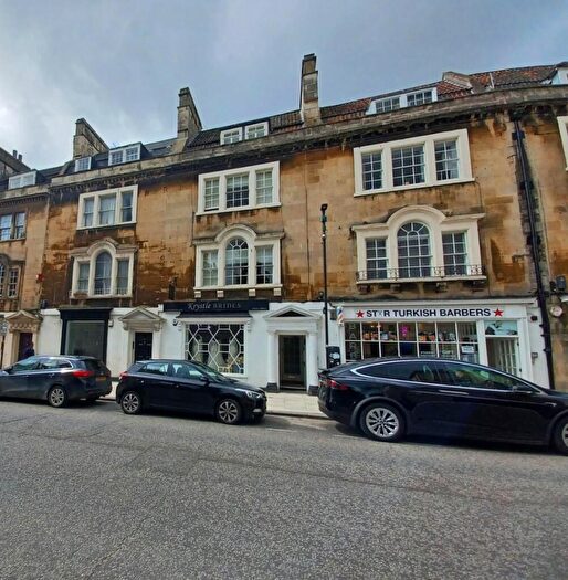 1 Bedroom Apartment To Rent In St James Parade, Bath, BA1
