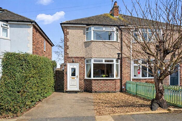 3 Bedroom Semi Detached House For Sale In Erewash Grove, Toton, NG9