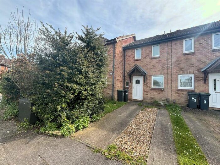 2 Bedroom Terraced House To Rent In Curtiss Gardens, Gosport, Hampshire, PO12