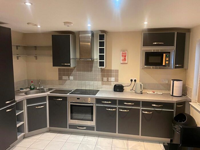 1 Bedroom Flat To Rent In Paramount, Town Centre, SN1