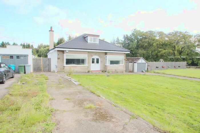 4 Bedroom Detached House For Sale In , Glasgow Road, Strathaven, ML10