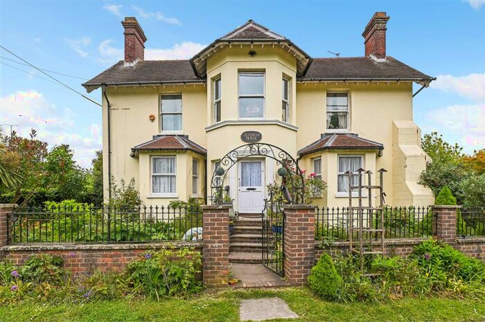 4 Bedroom Detached House For Sale In Crossbush Lane, Crossbush, Arundel, BN18