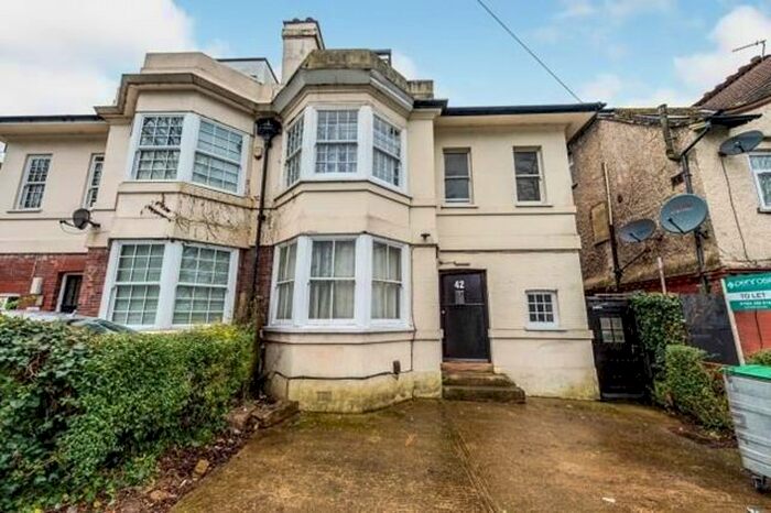 1 Bedroom Studio To Rent In Brantwood Road, Luton, LU1