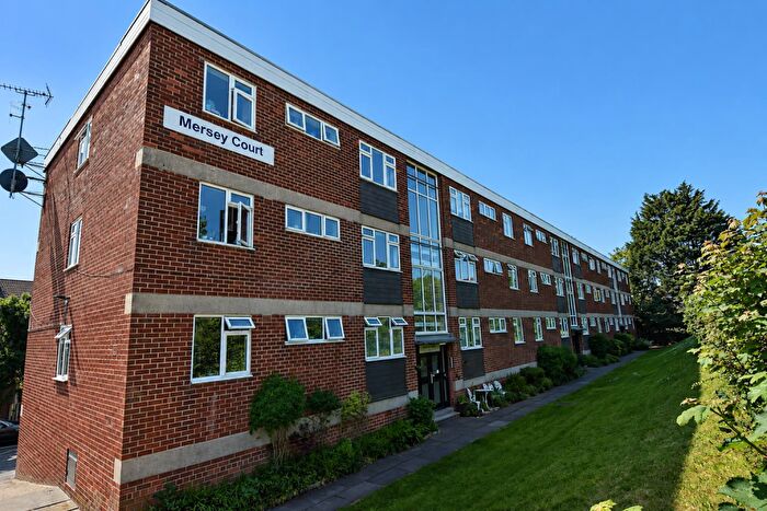 3 Bedroom Flat For Sale In Mersey Road, Liverpool, L23