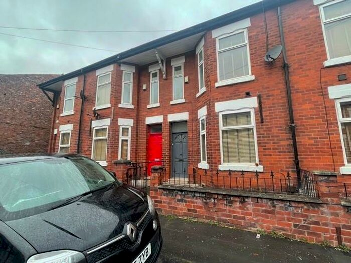 4 Bedroom Private Hall To Rent In Standish Road (), Fallowfield, Manchester, M14
