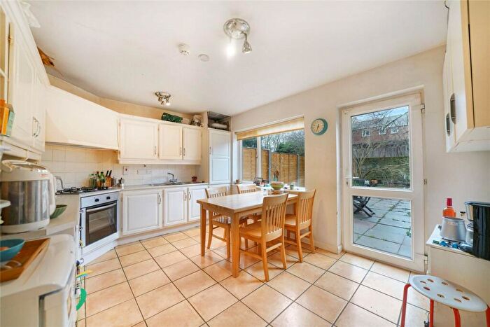 3 Bedroom House For Sale In Williamson Street, London, N7