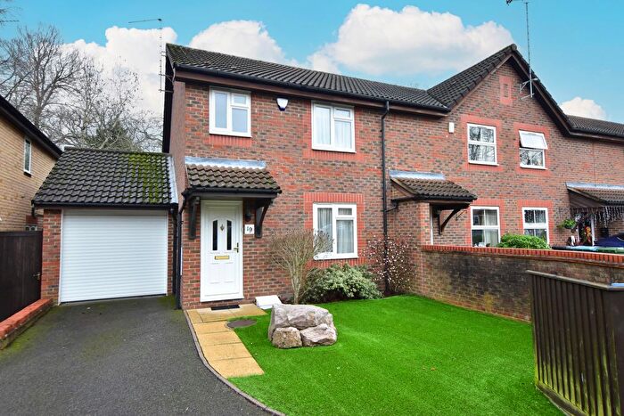 2 Bedroom End Terrace House For Sale In St Michaels Drive, Sheepcot Lane, Watford, WD25