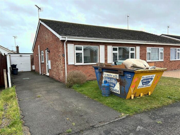 2 Bedroom Semi-Detached Bungalow To Rent In Gainsborough Close, Clacton-On-Sea, CO16