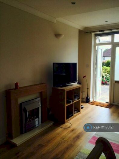 1 Bedroom Flat To Rent In South Croydon, Croydon, CR2