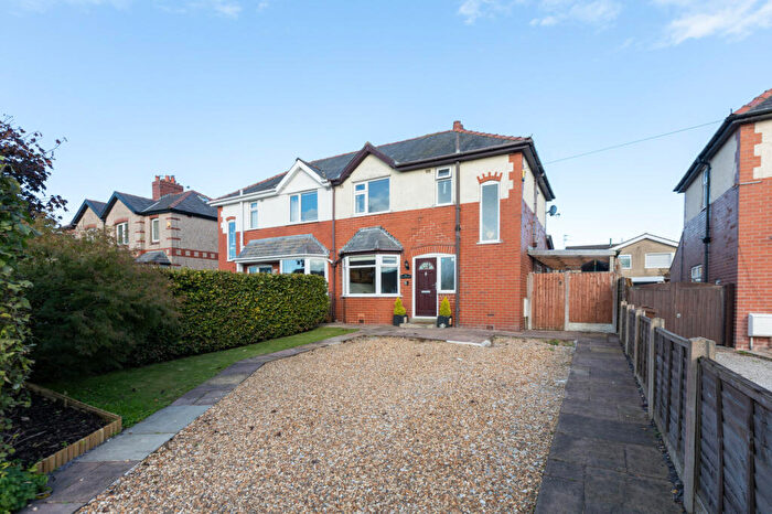 3 Bedroom Semi-Detached House For Sale In , Bryning Lane, Newton, PR4