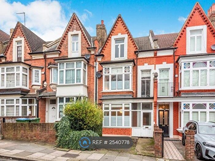 4 Bedroom Terraced House To Rent In Wellington Gardens, London, SE7