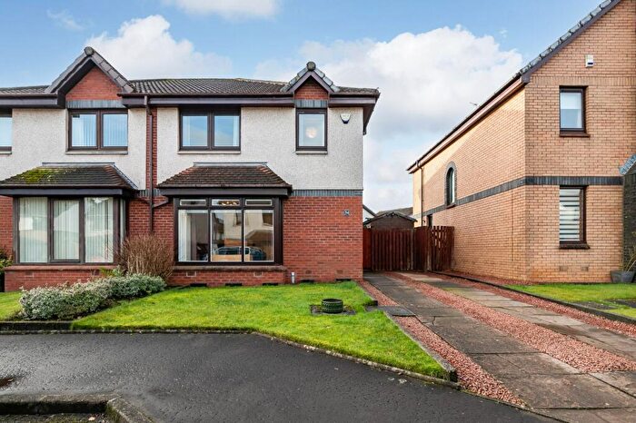 3 Bedroom Semi-Detached House For Sale In Garnie Avenue, Erskine, Renfrewshire, PA8
