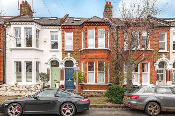 3 Bedroom Terraced House For Sale In Juer Street, London, SW11