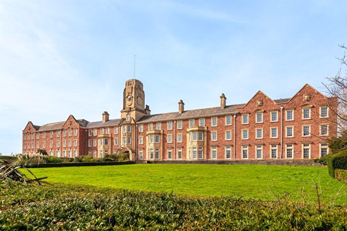 3 Bedroom Apartment For Sale In College Road, Caerleon, Caerleon, NP18