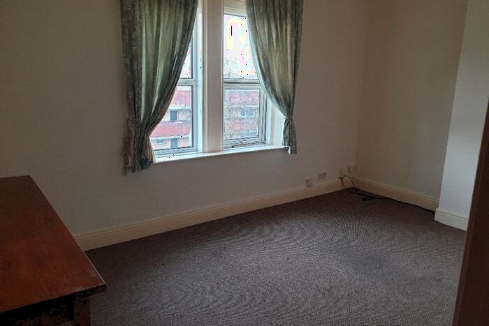 1 Bedroom Flat To Rent In Belmont Street, Oldham, OL1