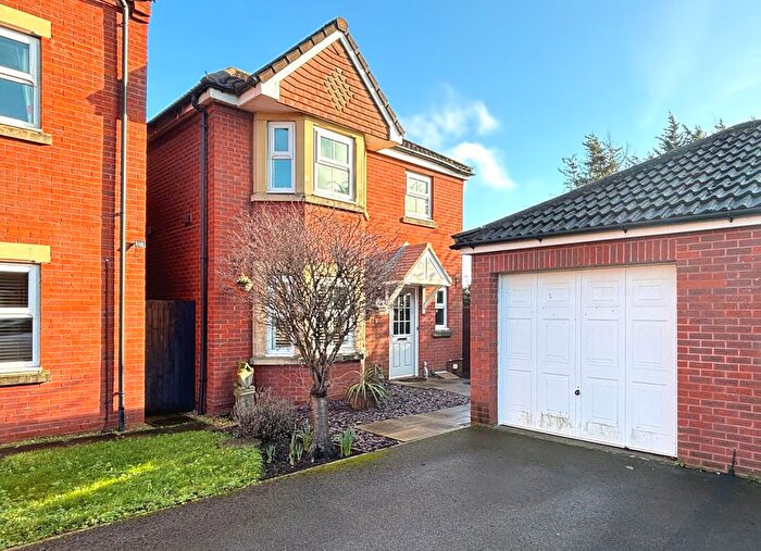 3 Bedroom Detached House For Sale In Windfall Way, Longlevens, Gloucester, GL2