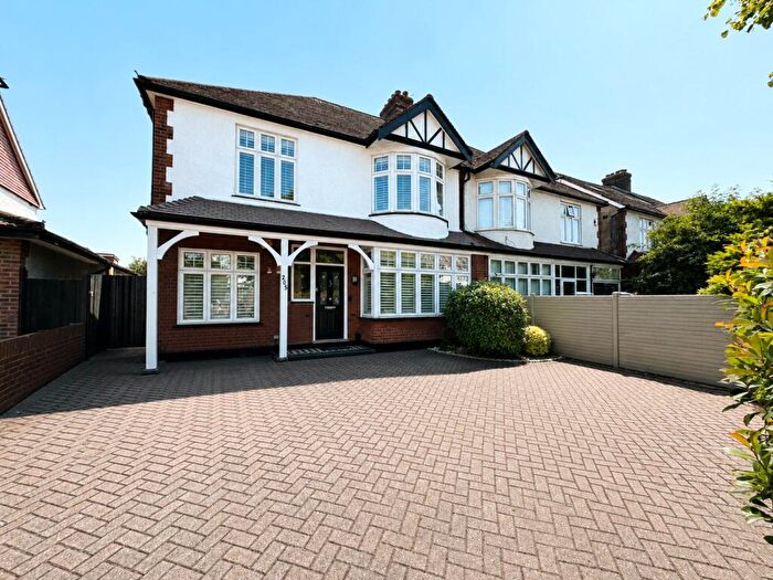 5 Bedroom Semi Detached House For Sale In Court Road, London, SE9