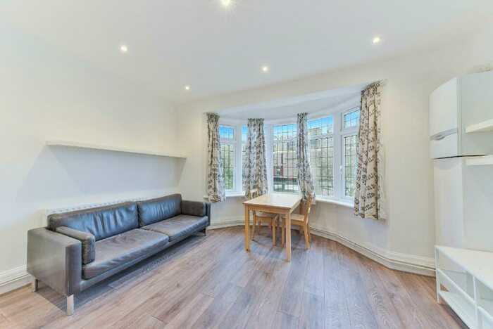 1 Bedroom Flat To Rent In Denmark Hill, London, SE5